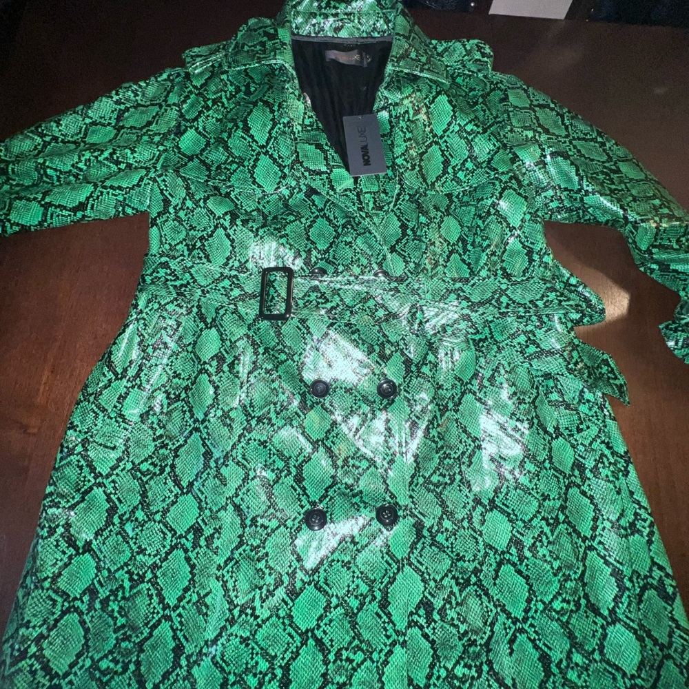 Fashion Nova Green Snake-Print Trench Coat - Women's Faux Leather Plus 1-2x - Picture 6 of 7